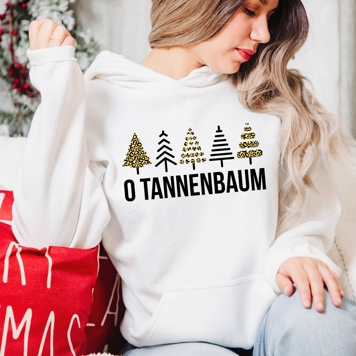 Tannenbaum Leopard Print Christmas Tree Shirt  White Hoodie