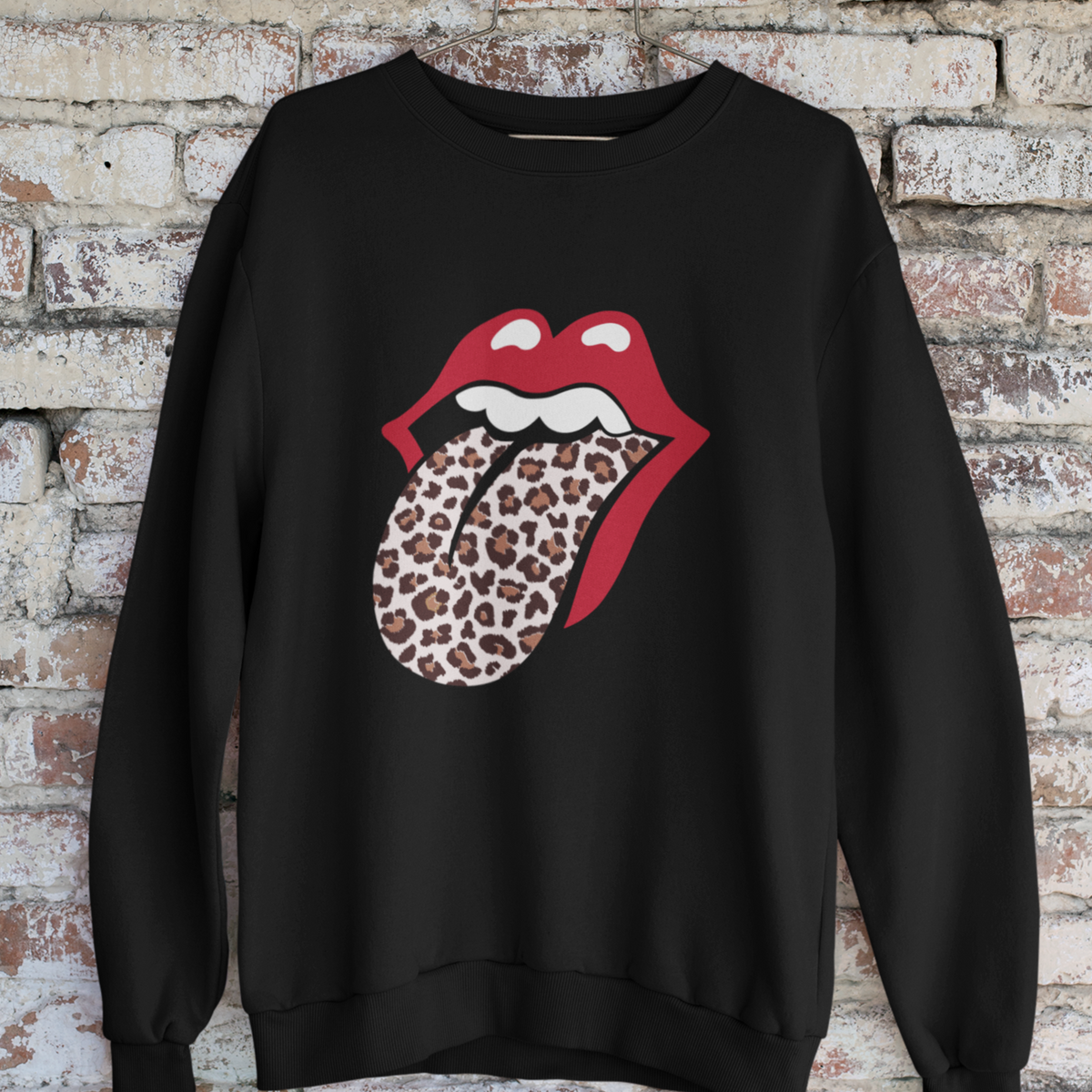 Leopard Print Tongue Red Lips T-shirt l Vintage Rock 'n Roll Gift | Unisex Crewneck Sweatshirt